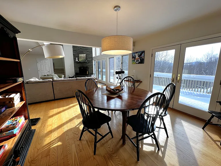 363 Gilcrist Rd — Photo 9