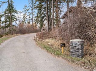 2910 W Marquette St SW, Calgary, AB T2T3E3