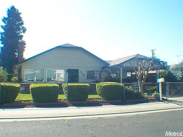 332 W 7th St, Stockton, CA 95206