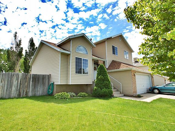 Front View - House view 4