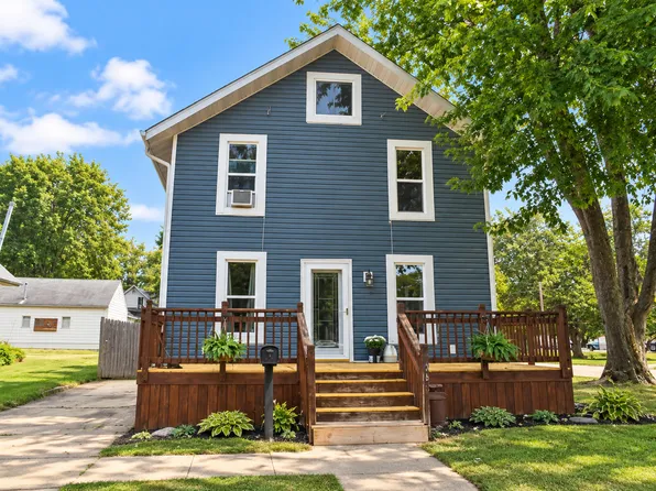 602 14th Ave, Sterling, IL 61081
