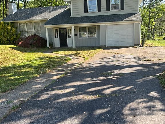 2nd image of 364 Ridge Cir