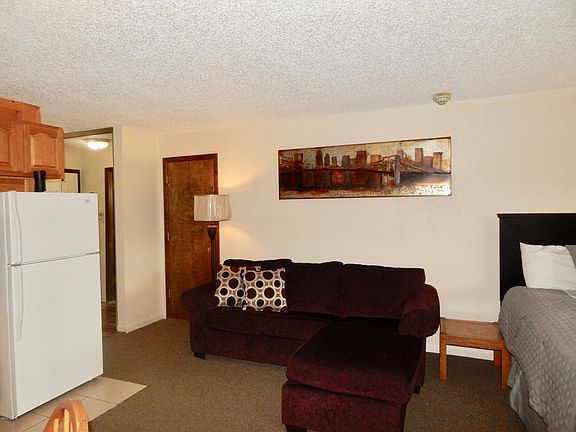 4th image of 62927 Us Highway 40/doors #556&558-54