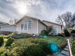 285 Deborah Dr, Talent, OR 97540