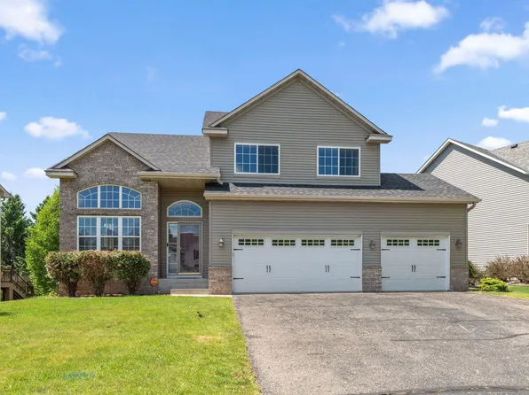 2810 White Eagle Dr, Woodbury, MN 55129