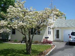 45 Camp Rd, Massapequa, NY 11758
