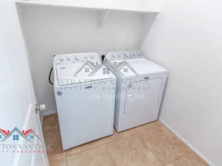 9096 N 97th Dr — Photo 30