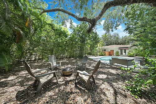 905 Sorolla Ave Photo 1