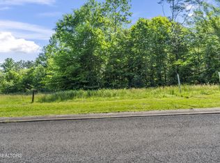 113 Cherry Oak Dr, Oak Ridge, TN 37830