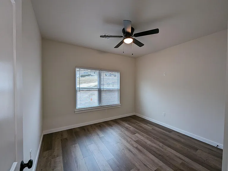 819 E Finley Ridge Dr — Photo 15