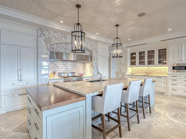 1313 E Lake Dr — Photo 32