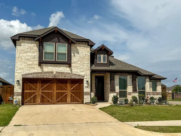 2700 Richard St, Burleson, TX 76028
