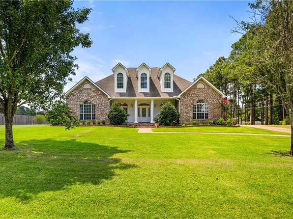 1806 Susek Dr, Pineville, LA 71360