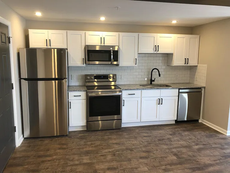 784 Washington Ave #B1 — Photo 1