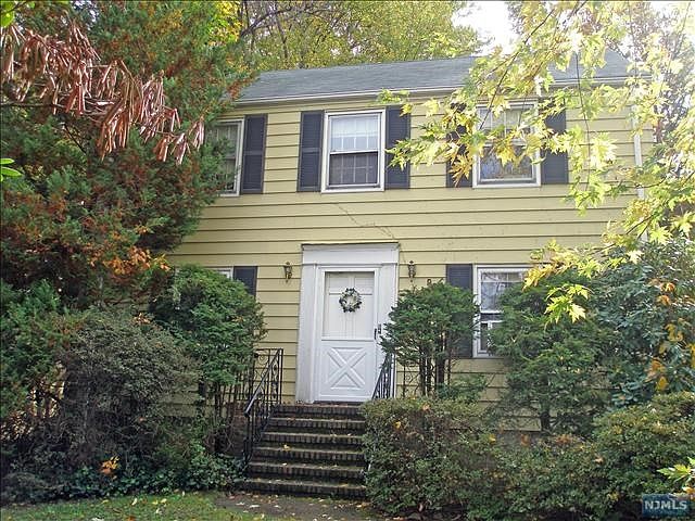 1st image of 307 Highland St Floor 2
