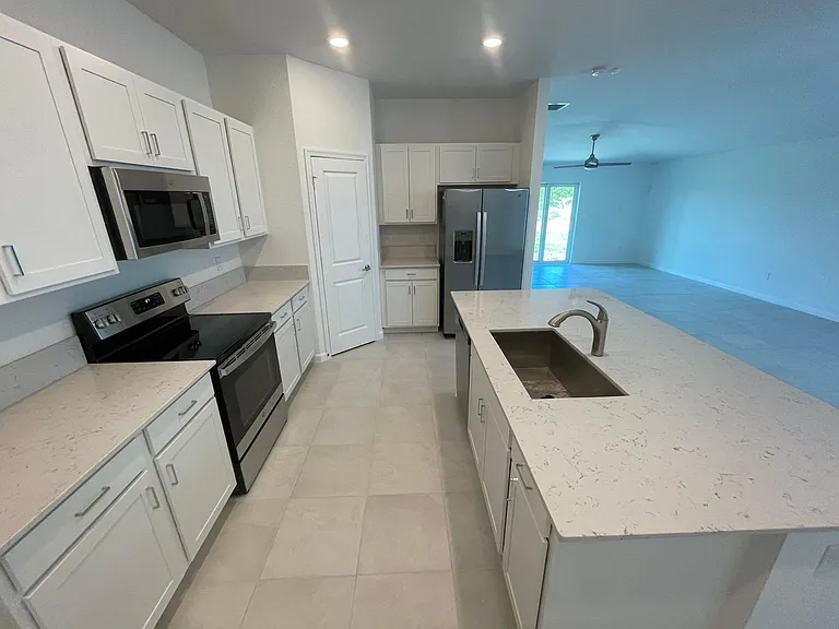 749 Worlington Ln — Photo 17