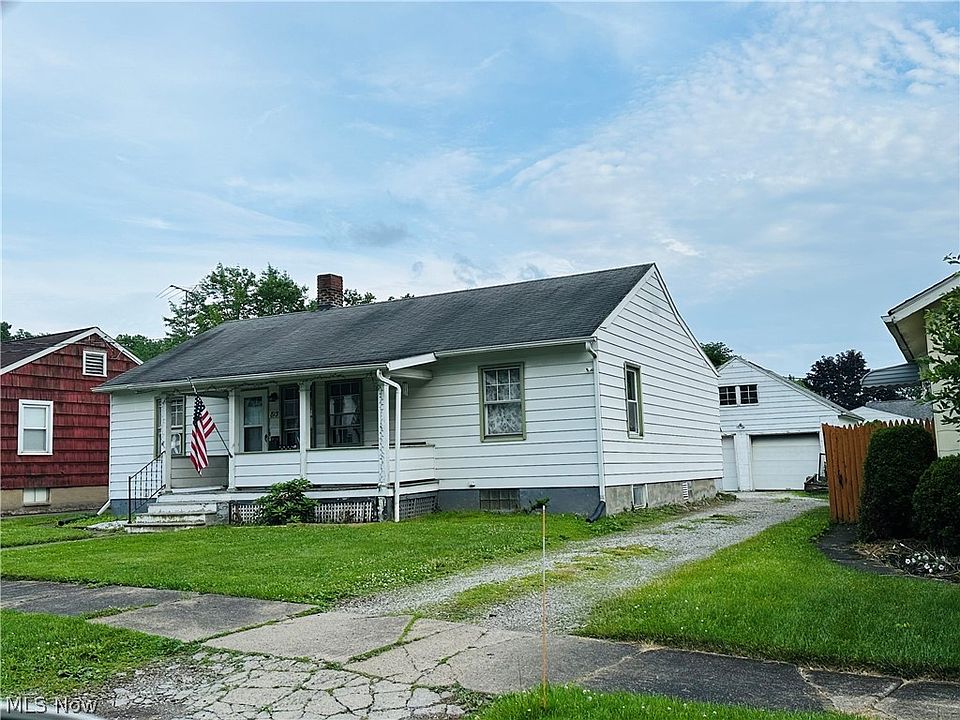 2nd image of 813 Sullivan St