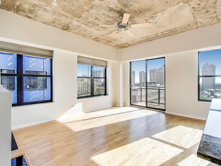 1122 W Catalpa Ave #803 — Photo 6