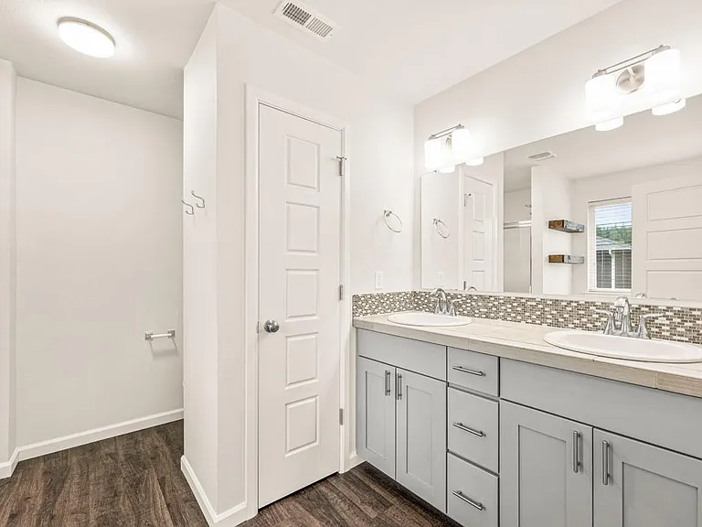 9966 Dain St SE — Photo 27