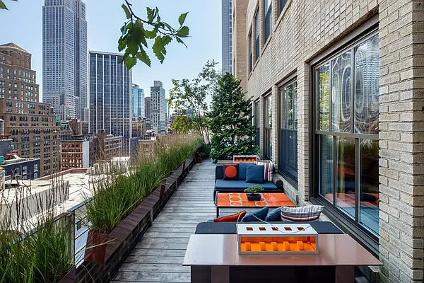 Sold by Corcoran | media 14