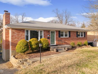 3813 Sunrise Way, Louisville, KY, 40220