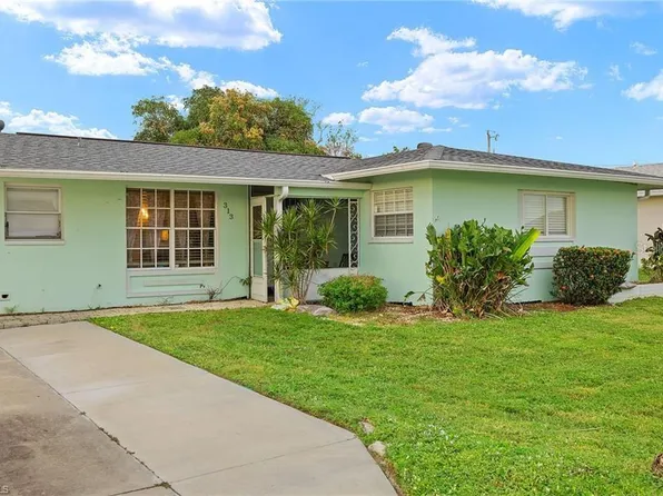 313 SE 14th Ter, Cape Coral, FL 33990
