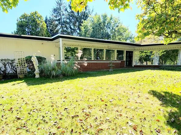 2101 Menoher Blvd, Johnstown, PA 15905