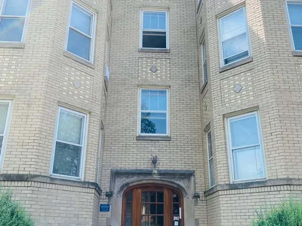 2429 W Foster Ave #2, Chicago, IL 60625