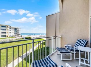 4821 Saxon Dr #201-B, New Smyrna Beach, FL 32169