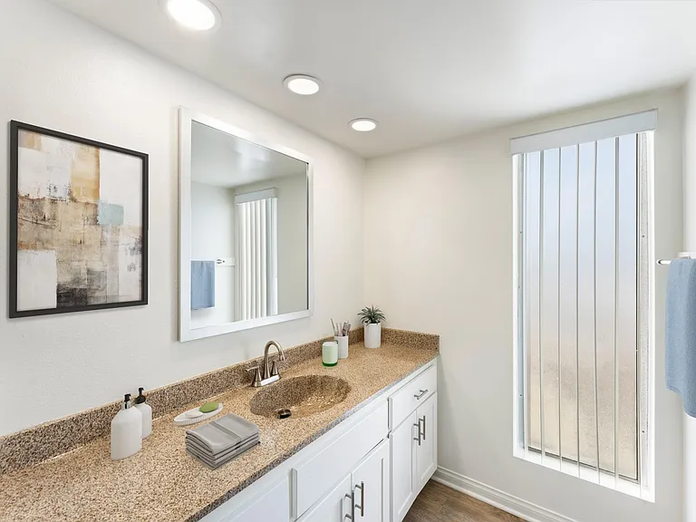 Elden Court Apartment Homes — Photo 4