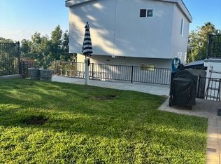 26173 1/2 Abdale St, Newhall, CA 91321