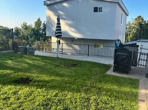 26173 Abdale St, Santa Clarita, CA