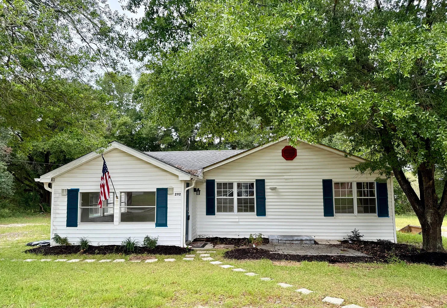 2 bed, 964 sqft, $1,195 — Photo 1