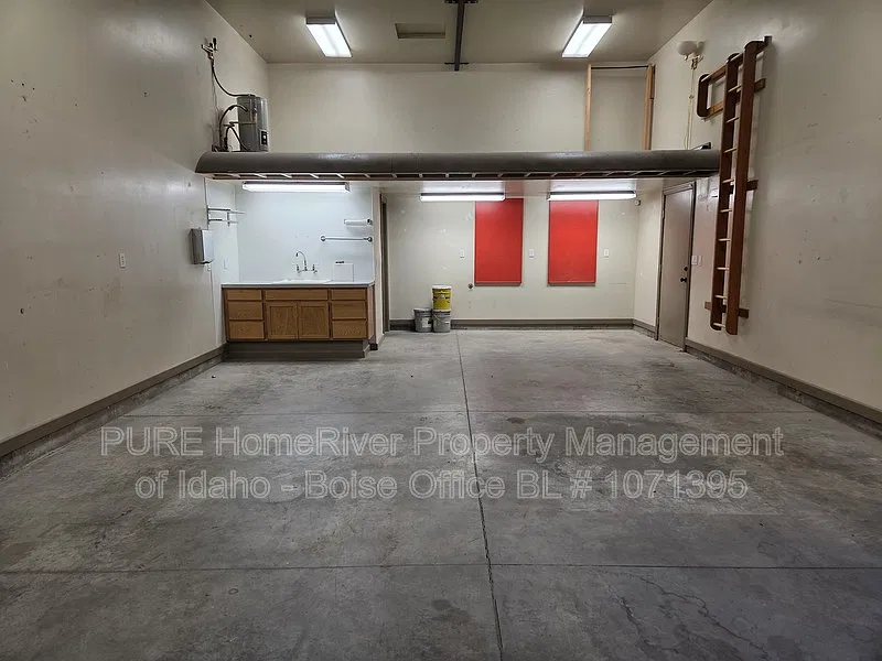 Studio, 1.0 bath, 1132 sqft, $700 — Photo 3