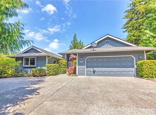 210 Dunsmuir Rd, Port Ludlow, WA 98365