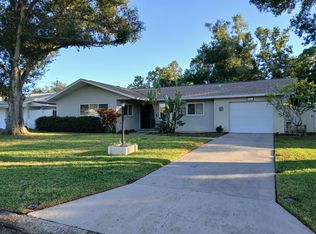 5682 45th Ave N, Kenneth City, FL 33709