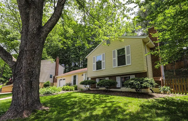15337 Edgehill Dr — Photo 21