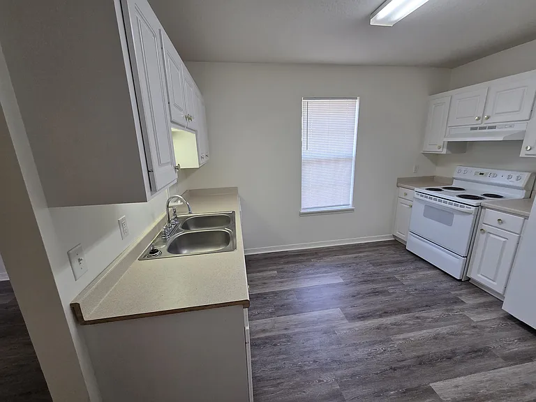 22 Hunter Ln #22A — Photo 5