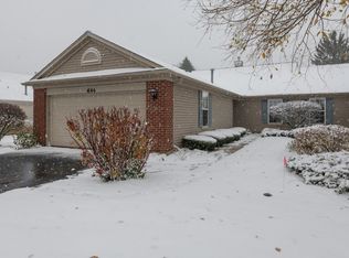 644 S Curran Rd, Round Lake, IL 60073