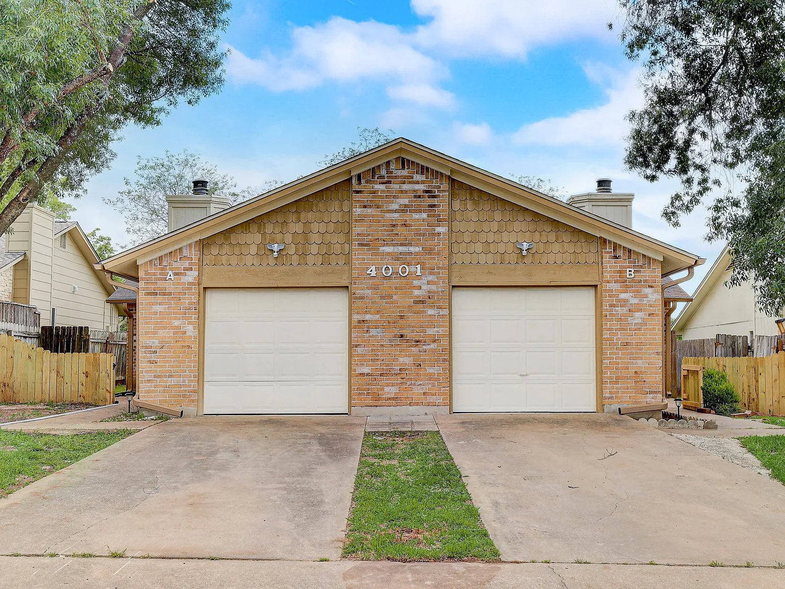 4001 Stonebridge Dr — Photo 2