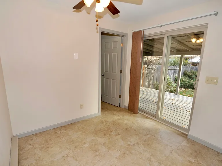 9972 N Hillview Dr — Photo 26