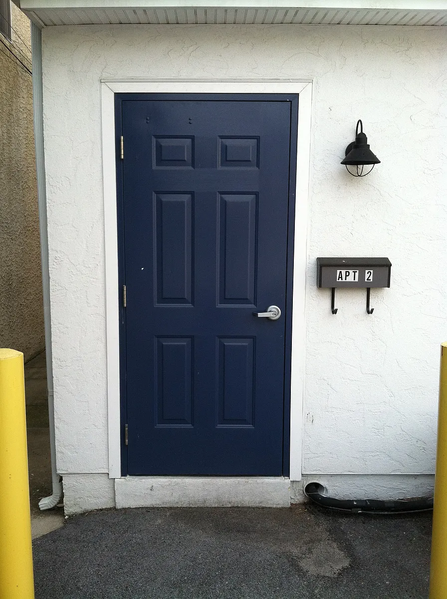 Building Photo - 227 E Lancaster Ave #2