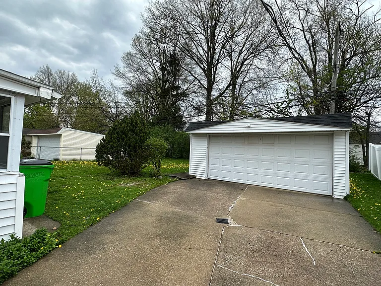 1311 Ranchland Dr — Photo 16