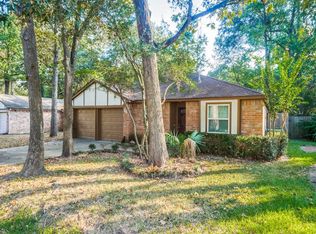 68 E White Willow Cir, Spring, TX 77381