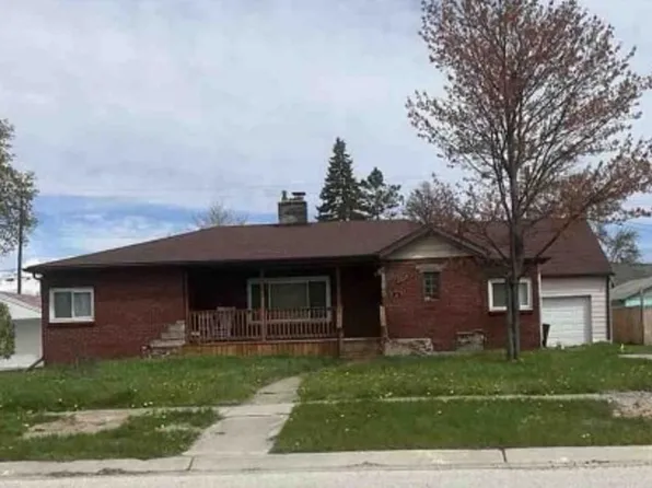 1713 Jenks St, Port Huron, MI 48060