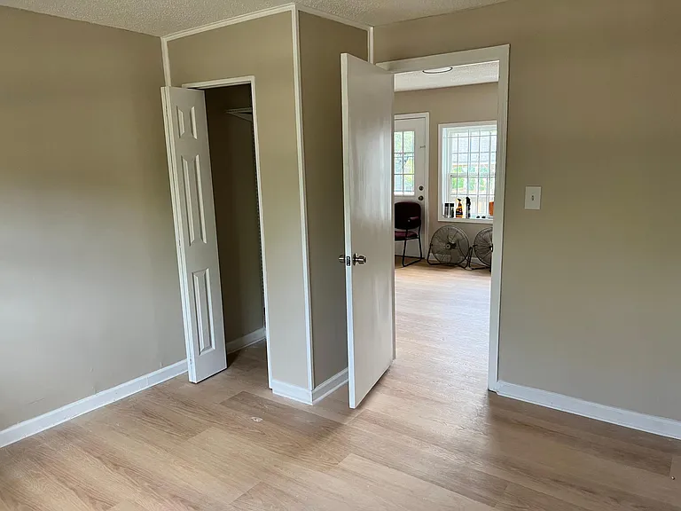 3160 Cedar St — Photo 5