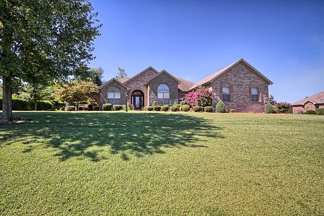 1st image of 2232 Daniels Ln