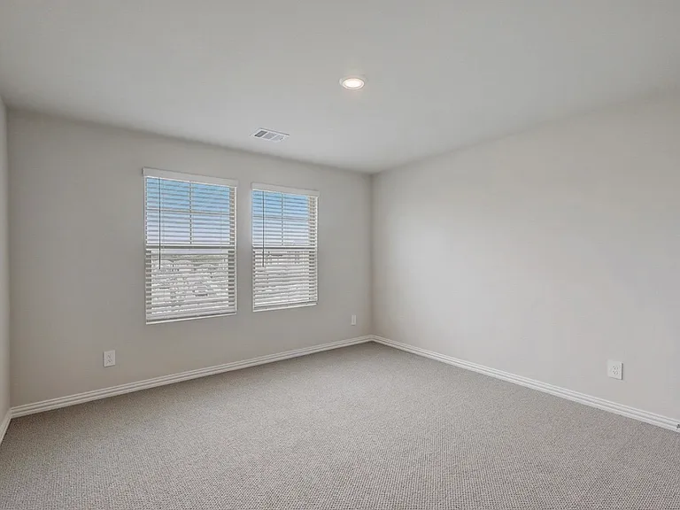 410 Stagg St — Photo 18
