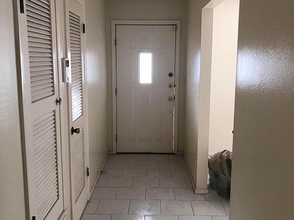 2nd image of 9045 Coventry Cir