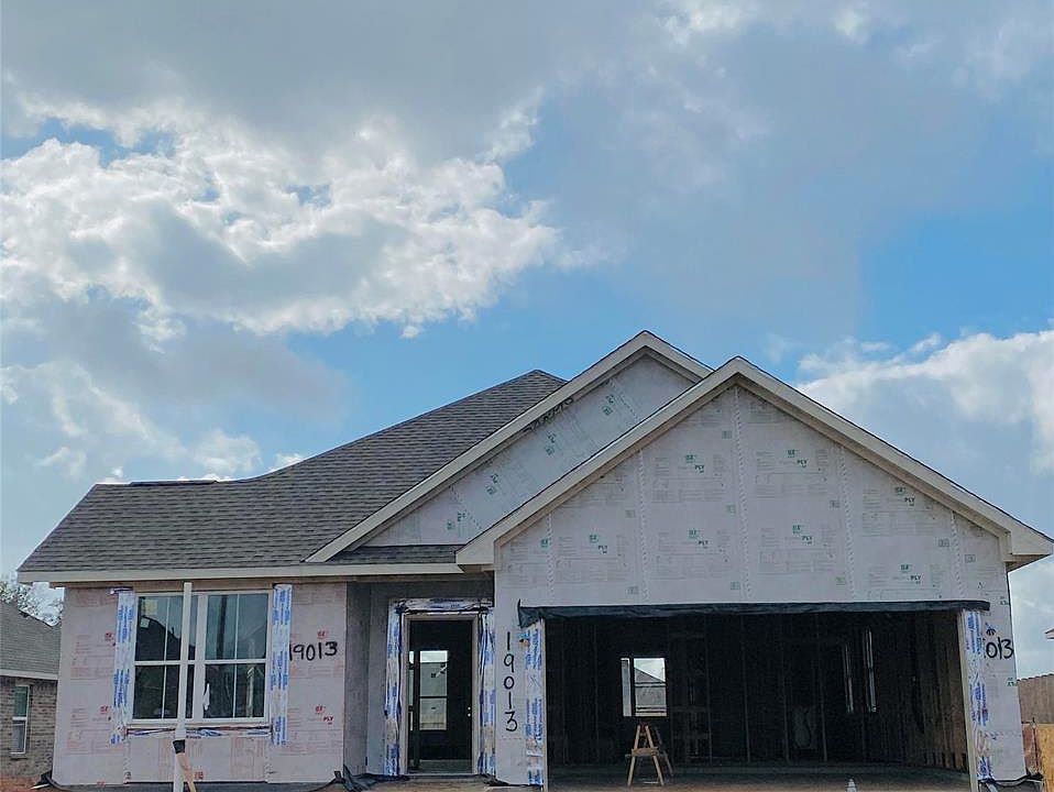 1st image of 19013 Villa Ln